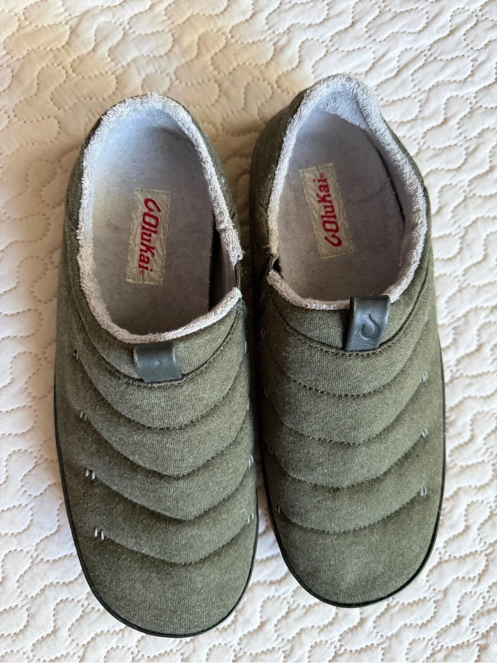 OluKai Nohea Moku Men’s 9 Olive Green Slip-On Shoes